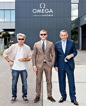 OMEGA(オメガ) シーマスター 300 ジェームズ・ボンド 007 リミテッドの製造現場を オメガ アンバサダーのダニエル・クレイグが見学