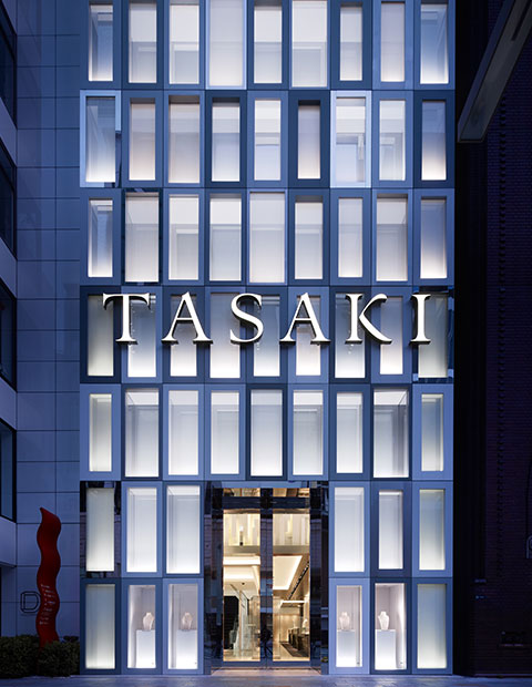 「TASAKI 銀座本店」のファサード