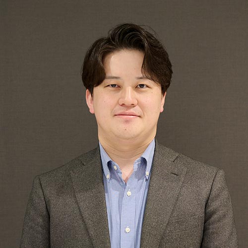 トミヤ　岡﨑氏