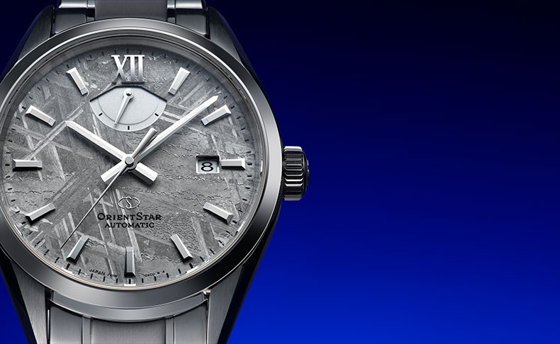 メテオライトダイアルが描く 節目の年にふさわしい、悠久の時の流れ