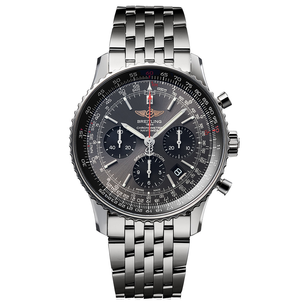型番:AB0121A21B1A1<br />
ケース径:43mm<br />
防水機能:3気圧<br />
ムーブメント:自動巻き<br />
<br />
<br />
価格:1,144,000円(税込)<br />
<br />
<br />
スタッフの一言:<br />
<br />
アンスラサイトという名のグレー カラーを採用した日本でのみ発売となっているナビタイマーです。<br />
<br />
お問い合わせは http://kobayashi-tokeiten.com/inquiryform/