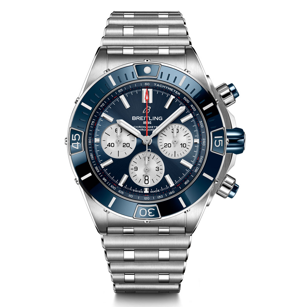 型番:AB0136161C1A1<br />
ケース径:44mm<br />
防水機能:200m<br />
ムーブメント:自動巻き<br />
<br />
<br />
価格:1,391,500円(税込)<br />
<br />
<br />
スタッフの一言:<br />
<br />
あらゆる場面で着用できるクロノマットB01 44のベゼルにセラミック製のベゼルを使用したモデル<br />
<br />
スポーティーな雰囲気はブライトリングならではのデザインとなっています<br />
<br />
ラフなスタイルのファッションに合わせる時計をお探しの方におススメしたい1本です<br />
<br />
<br />
お問い合わせやご予約などは、こちらから↓<br />
https://kobayashi-tokeiten.com/inquiryform/<br />
「グレッシブを見た」と型番などの記載もお願いします<br />
グレッシブ担当までご連絡いただけると、よりスムーズな対応をさせていただきます