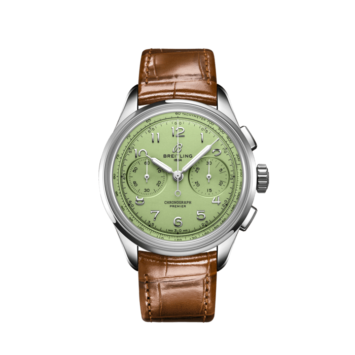 型番:AB0930D31L1P1<br />
ケース径:40mm<br />
防水機能:100m<br />
ムーブメント:手巻き<br />
<br />
<br />
価格:1,193,500円(税込)<br />
<br />
<br />
スタッフの一言:<br />
<br />
1940年代のブライトリングのドレスウォッチ「プレミエ」をモチーフにしたクロノグラフモデル<br />
<br />
ピスタチオ グリーンと明るめのレザーストラップとの相性がよく、レトロでオシャレな雰囲気を持っています<br />
<br />
ビンテージアイテムが好きな方に特におススメしたい1本です<br />
<br />
<br />
お問い合わせやご予約などは、こちらから↓<br />
https://kobayashi-tokeiten.com/inquiryform/<br />
「グレッシブを見た」と型番などの記載もお願いします<br />
グレッシブ担当までご連絡いただけると、よりスムーズな対応をさせていただきます<br />