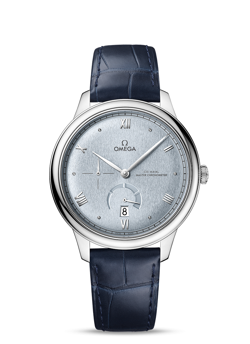 型番:434.13.41.21.03.001<br />
ケース径:41mm<br />
防水機能:3気圧<br />
ムーブメント:自動巻き<br />
<br />
<br />
価格:880,000円(税込)<br />
<br />
<br />
スタッフの一言:<br />
<br />
グレーがかったライトブルーの文字盤がシックで、着用する人を大人っぽく演出してくれるエレガントなモデル<br />
<br />
スモールセコンドとパワーリザーブが付き、ドレッシーさにカジュアルさを加えています<br />
<br />
シックでエレガントさのある時計をお探しの方におススメしたい1本です<br />
<br />
<br />
お問い合わせやご予約などは、こちらをクリックしてください↓<br />
https://kobayashi-tokeiten.com/inquiryform/<br />
「グレッシブを見た」と型番などの記載もお願いします<br />
グレッシブ担当までご連絡いただけると、よりスムーズな対応をさせていただきます<br />