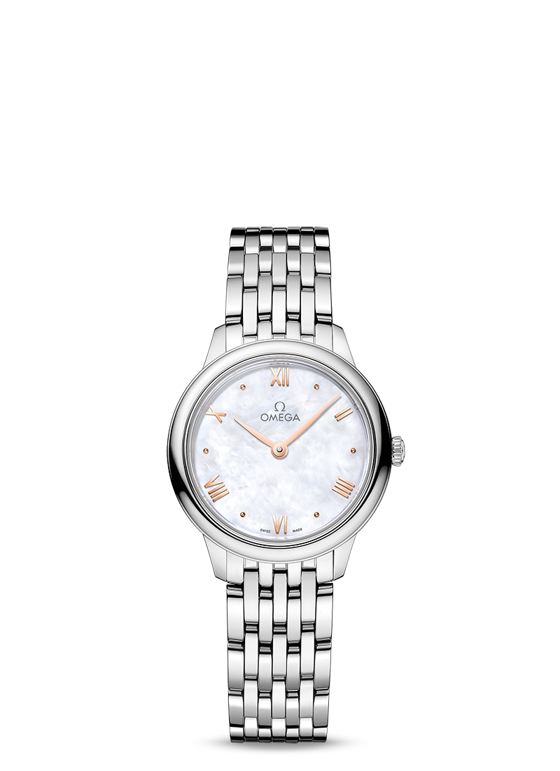 型番:434.10.28.60.05.001<br />
ケース径:27.5mm<br />
防水機能:3気圧<br />
ムーブメント:クォーツ<br />
<br />
<br />
価格:495,000円(税込)<br />
<br />
<br />
スタッフの一言:<br />
<br />
クラシカルなデザインと洗練されたエレガントさのあるレディースモデル<br />
<br />
MOP文字盤にゴールドカラーの針&インデックスに上品さを感じることが出来ます<br />
<br />
大人っぽい印象を与えたい方におススメしたい1本です<br />
<br />
<br />
お問い合わせやご予約などは、こちらから↓<br />
https://kobayashi-tokeiten.com/inquiryform/<br />
「グレッシブを見た」と型番などの記載もお願いします<br />
グレッシブ担当までご連絡いただけると、よりスムーズな対応をさせていただきます<br />