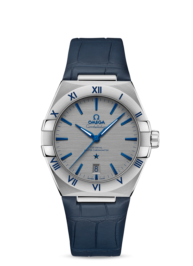 型番:131.13.39.20.06.002<br />
ケース径:39mm<br />
防水機能:5気圧<br />
ムーブメント:自動巻き<br />
<br />
<br />
価格:990,000円(税込)<br />
<br />
<br />
スタッフの一言:<br />
<br />
ヘアライン仕上げを行ったグレーの文字盤と、見る角度で鮮やかなブルーを見せてくれる針&インデックスを使用した、渋さを感じれるドレッシーなモデルです。<br />
<br />
お問い合わせやご予約などは、こちらから↓<br />
https://kobayashi-tokeiten.com/inquiryform/<br />
「グレッシブを見た」と型番などのご記載もお願いします<br />