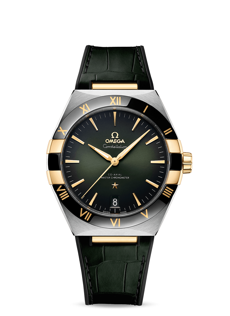 型番:131.23.41.21.10.001<br />
ケース径:41mm<br />
防水機能:5気圧<br />
ムーブメント:自動巻き<br />
<br />
<br />
価格:1,551,000円(税込)<br />
<br />
<br />
スタッフの一言:<br />
<br />
時計本体に施されたハーフ ムーンと4つの爪が印象的なオメガを代表するシリーズのモデル。<br />
<br />
グラデーションがかったダークグリーンの文字盤と、ブラック&ゴールドの色使いがオシャレかつカッコいいですよ。<br />
<br />
スーツ姿に着用するオシャレな時計をお探しの方におススメしたい1本<br />
<br />
<br />
お問い合わせやご予約などは、こちらから↓<br />
https://kobayashi-tokeiten.com/inquiryform/<br />
「グレッシブを見た」と型番などの記載もお願いします<br />
グレッシブ担当までご連絡いただけると、よりスムーズな対応をさせていただきます<br />