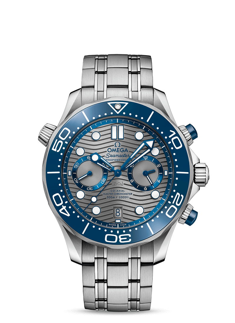 型番:210.30.44.51.06.001<br />
ケース径:44mm<br />
防水機能:300m<br />
ムーブメント:自動巻き<br />
<br />
<br />
価格:1,320,000円(税込)<br />
<br />
<br />
スタッフの一言:<br />
<br />
1993年の発売以来、伝説的な支持を誇っているダイバー300のクロノグラフモデル<br />
<br />
渋めなグレーダイヤルにブルーのベゼルが印象的で視認性が高くなっています<br />
<br />
他の人と被りにくいクロノグラフモデルをお探しの方におススメしたい1本です<br />
<br />
<br />
お問い合わせやご予約などは、こちらから↓<br />
https://kobayashi-tokeiten.com/inquiryform/<br />
「グレッシブを見た」と型番などの記載もお願いします<br />
グレッシブ担当宛でご連絡いただけると、よりスムーズな対応をさせていただきます
