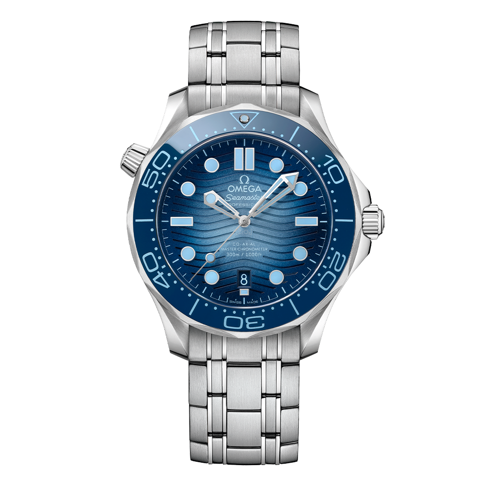 型番:210.30.42.20.03.003<br />
ケース径:42mm<br />
防水機能:300m<br />
ムーブメント:自動巻き<br />
<br />
<br />
価格:968,000円(税込)<br />
<br />
<br />
スタッフの一言:<br />
<br />
文字盤のブルー グラデーションと針&インデックスのブルーの夜光塗料に統一感があるモデル<br />
<br />
全体に広がる淡いブルーはさりげなさがあってカッコいいですよ<br />
<br />
他にはないブルーを楽しみたい方におススメしたい1本です<br />
<br />
<br />
お問い合わせやご予約などは、こちらをクリックしてください↓<br />
https://kobayashi-tokeiten.com/inquiryform/<br />
「グレッシブを見た」と型番などの記載もお願いします<br />
グレッシブ担当までご連絡いただけると、よりスムーズな対応をさせていただきます<br />