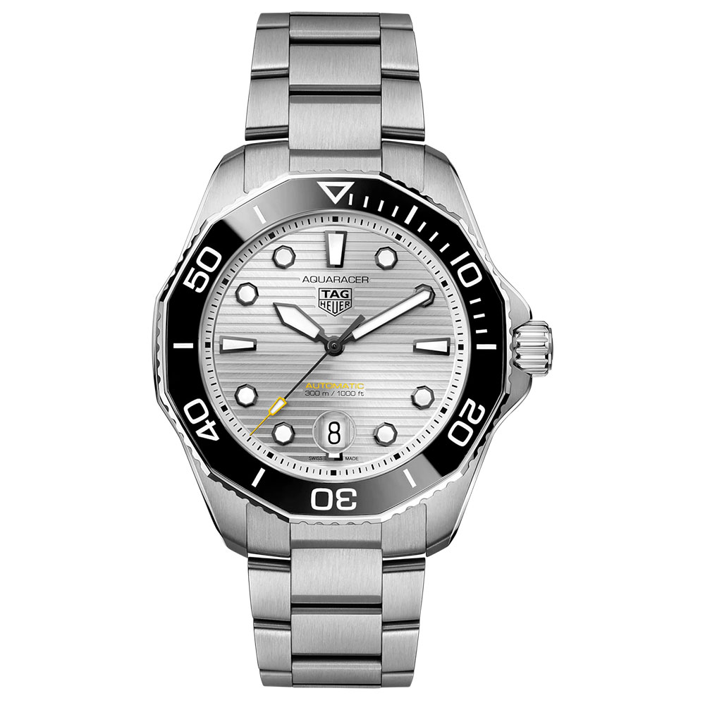 型番：WBP201C.BA0632<br />
ケース径：43ｍｍ<br />
防水機能：300ｍ<br />
ムーブメント：自動巻き<br />
<br />
<br />
価格：462,000円（税込）<br />
<br />
<br />
スタッフの一言：<br />
<br />
大幅なデザイン変更がされ、より装着感の良いダイバーモデルへと進化したモデル<br />
<br />
メタリックな重厚さを楽しめるデザインはカッコよさを感じることが出来ます<br />
<br />
ラフメなジャケパンのファッションをされる方におススメしたい1本です<br />
<br />
<br />
お問い合わせやご予約などは、こちらをクリックしてください↓<br />
https://kobayashi-tokeiten.com/inquiryform/<br />
「グレッシブを見た」と型番などの記載もお願いします<br />
グレッシブ担当までご連絡いただけると、よりスムーズな対応をさせていただきます<br />
