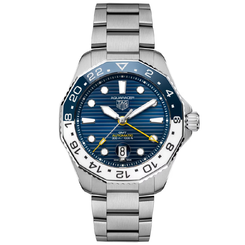 型番:WBP2010.BA0632<br />
ケース径:43mm<br />
防水機能:300m<br />
ムーブメント:自動巻き<br />
<br />
<br />
価格:533,500円(税込)<br />
<br />
<br />
スタッフの一言:<br />
<br />
ブルーとホワイトのカラーリングに色分けされた、爽やかでカジュアルな雰囲気のあるGMT機能付きのモデル<br />
<br />
クールな印象のブルーはブラックとは違う軽やかさを持っています<br />
<br />
ワンランク上のダイバーズウォッチをお探しの方におススメしたい1本です<br />
<br />
<br />
お問い合わせやご予約などは、こちらをクリックしてください↓<br />
https://kobayashi-tokeiten.com/inquiryform/<br />
「グレッシブを見た」と型番などの記載もお願いします<br />
グレッシブ担当までご連絡いただけると、よりスムーズな対応をさせていただきます<br />
