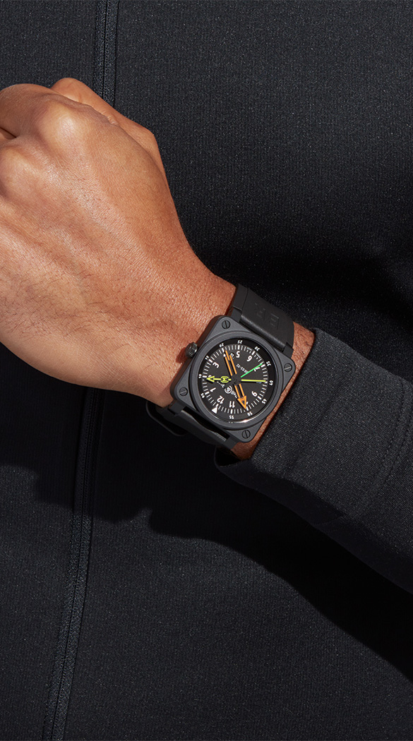 BELL & ROSS<br />
【世界限定 999 本】BR 03-92 RADIOCOMPASS<br />
品番 BR0392-RCO-CE/SRB<br />
¥484,000(税込)<br />
<br />
<br />
<br />
Bell & Ross は、1994年の創業以来、<br />
航空計器およびミリタリーの世界にインスパイアされた時計を製造してきました。<br />
<br />
そして、ベル&ロスは、<br />
アビエーションウォッチの世界観を表現するブランドとして<br />
代表的な存在となりました。<br />
<br />
様々なモデルが、航空計器のデザインに着想を得て開発されてきました。<br />
<br />
モデル名が、無線ナビゲーション機器「ラジオコンパス」に由来する<br />
BR 03-92 Radiocompass は、独特なカラーの針によって最適な視認性を確保します。<br />
<br />
現代的で遊び心のあるこの新作ウォッチは、<br />
Bell & Ross のフライトインストゥルメント・コレクションに仲間入りします。<br />
<br />
2010年に始まったこのコレクションでは、<br />
航空機のナビゲーション機器の要素を腕時計に取り込んでいます。<br />
<br />
これらのタイムピースは、大変高い人気を誇っています。<br />
<br />
世界限定 999 本の稀少入荷モデルです!<br />
<br />
ぜひご検討ください!