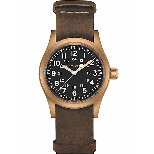 カーキ フィールド<br />
H69459530<br />
<br />
手巻、38mm、5気圧防水、<br />
ブロンズ、ステンレススチール<br />
<br />
105,600円(税込)<br />
<br />
※2021年7月現在の価格、在庫状況です。<br />
販売済みによる欠品については、ご容赦ください。<br />