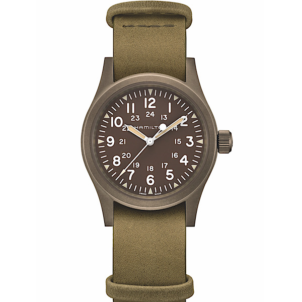 カーキ フィールド メカニカル<br />
H69449861<br />
<br />
手巻き、38mm、5気圧防水、<br />
ステンレススチール(PVD)、<br />
グリーンカーフレザーストラップ<br />
<br />
78,100円(税込)<br />
<br />
※2021年7月現在の価格、在庫状況です。<br />
販売済みによる欠品については、ご容赦ください。<br />