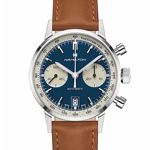 イントラマティック オートクロノ<br />
H38416541<br />
<br />
自動巻、40mm、10気圧防水、<br />
ステンレススチール、<br />
ブラウンカーフレザーストラップ<br />
<br />
286,000円(税込)<br />
<br />
※2021年7月現在の価格、在庫状況です。<br />
販売済みによる欠品については、ご容赦ください。<br />