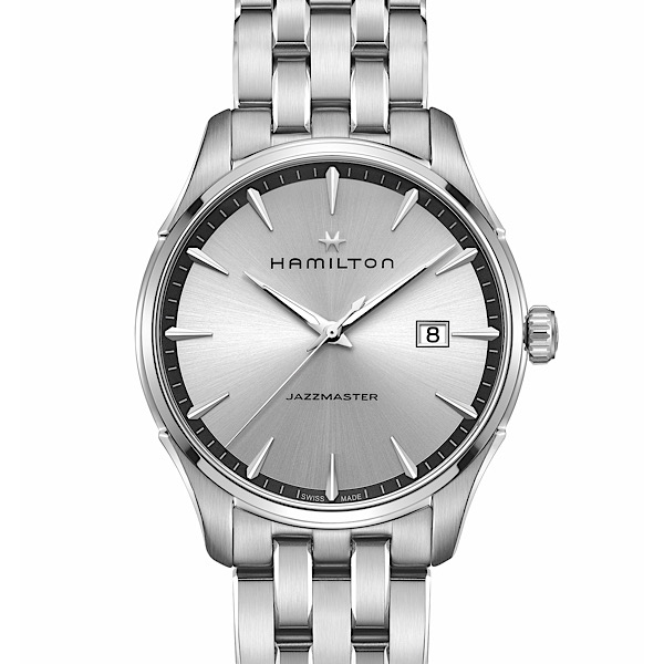 ジャズマスター クオーツ<br />
H32451151<br />
<br />
クォーツ、40mm、5気圧防水、<br />
ステンレススチール<br />
<br />
79,200円(税込)<br />
<br />
※2021年7月現在の価格、在庫状況です。<br />
販売済みによる欠品については、ご容赦ください。<br />