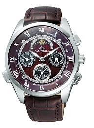 CTR57-1001<br />
￥356,400（税込）<br />
Cal.6772<br />
深緋（こきあけ）<br />
漆塗り文字板、ワニ革バンド<br />
ケースサイズ：縦43ミリ、横50ミリ、厚さ16.5ミリ<br />
<br />
<br />
ミニッツリピーター機能／パーペチュアルカレンダー機能／クロノグラフ機能／ムーンフェイズ機能／ステンレスケース（デュラテクト）／24時間表示機能／デュアル球面サファイアガラス（無反射コーティング）／日常生活用防水／精度：月差±20秒／電池寿命 約2年<br />
<br />
カンパノラ（CAMPANOLA）をお探しなら<br />
札幌カンパノラ（CAMPANOLA）正規代理店<br />
<br />
丸井今井札幌本店 一条館8階<br />
札幌市中央区南1条西2丁目<br />
TEL:011-205-2575<br />
<br />
※価格は予告なく変動する場合がございます。<br />
※万一品切れの際はご容赦願います様お願いいたします。<br />
<br />
