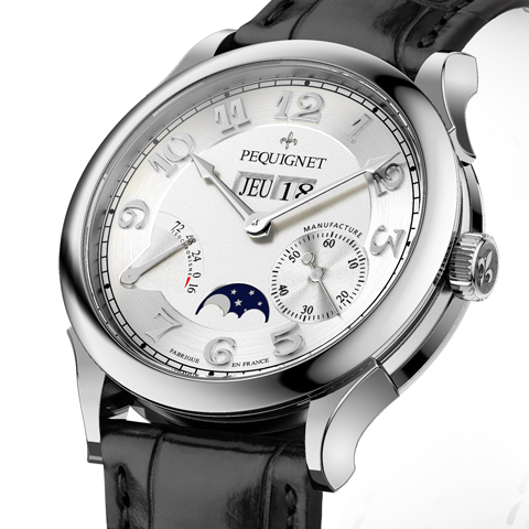 PEQUIGNET MANUFACTURE<br />
Paris Royal 4Fonctions<br />
パリ ロワイヤル 4フォンクション<br />
Ref:9007433<br />
ケース径:41mm<br />
ケース厚:11.5mm<br />
ケース素材:SS<br />
防水性:5気圧<br />
ストラップ:アリゲーター(フォールディングバックル)<br />
ムーブメント:カリブル ロワイヤル(自動巻き、完全自社製)、21,600振動、88時間パワーリザーブ(シングルバレル、実動およそ100時間)、センター・シャフト・ドライブ<br />
仕様:パワーリザーブ・インジケーター(72時間等時性表示)/スモール・セコンド<br />
/高精度ムーンフェイズ/ジャンピング 3ディスク ビッグデイ・デイト(時間帯の操作制限無し)<br />
価格:1,110,000円(2018年10月での消費税抜価格)