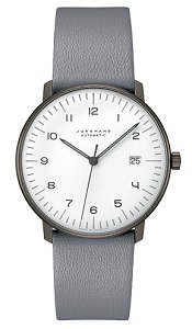 ■ムーブメント:自動巻:J800.1 <br />
■サイズサイズ:直径 38mm<br />
■ケース:ステンレススチール、アンスラサイト(無煙炭)マット仕上げPVD加工<br />
■防水:防汗<br />
■機能:日付表示<br />
■ガラス:ドーム型プレキシガラス<br />
■ストラップ:カーフ<br />
■付属品:保証書、取扱説明書、専用BOX<br />
<br />
商品番号 027 4007.04<br />
<br />
税込 173,800円<br />
<br />
*商品の在庫などお気軽にお問い合わせ下さい。<br />
品切れの際はご容赦下さい。<br />