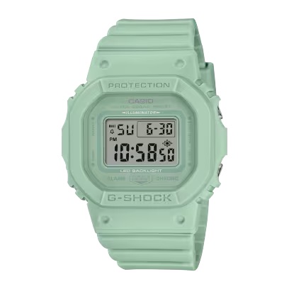 G-SHOCKのアイコンモデルであるDW-5600を小型化・薄型化したモデルです。ワントーンのカラーで全体を仕上げ、ファッショントレンドを押さえた、カジュアルでスタイリングしやすいモデルです。<br />
<br />
ケース・ベゼル材質:樹脂<br />
<br />
バンド:樹脂バンド<br />
<br />
構造:耐衝撃構造(ショックレジスト)<br />
<br />
防水性:20気圧防水<br />
<br />
使用電源・電池寿命:電池寿命:約3年<br />
<br />