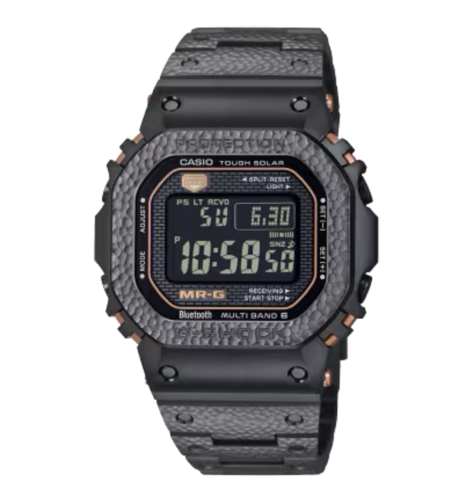 世界限定500本シリアルナンバー入り<br />
<br />
G-SHOCKの最上級ラインMR-Gから、ベゼルとバンドに職人が一つひとつ手作業で鎚起（ついき）*を施した特別仕様の限定モデルです。<br />
ベゼルとバンドにすべて手作業で鎚目を打ち込んだ鎚起を採用<br />
<br />
ケースサイズ（縦×横×厚さ）：49.4 × 43.2 × 12.9 mm<br />
<br />
質量：112 g<br />
<br />
ケース・ベゼル材質：チタン<br />
<br />
バンド：メタルバンド（チタン）<br />
無垢バンド<br />
タイトロック機構付き中留<br />
<br />
構造：耐衝撃構造（ショックレジスト）<br />
<br />
防水性：20気圧防水<br />
<br />
時刻修正<br />
電波時計 日本・北米・ヨーロッパ・中国地域対応 MULTIBAND6<br />
Bluetooth：スマートフォンと接続し時刻を自動修正<br />
使用電源・電池寿命：タフソーラー（ソーラー充電システム）<br />
<br />
ガラス：内面反射防止コーティングサファイアガラス<br />
<br />
裏蓋：スクリューバック<br />
<br />
表面加工：DLC処理<br />
