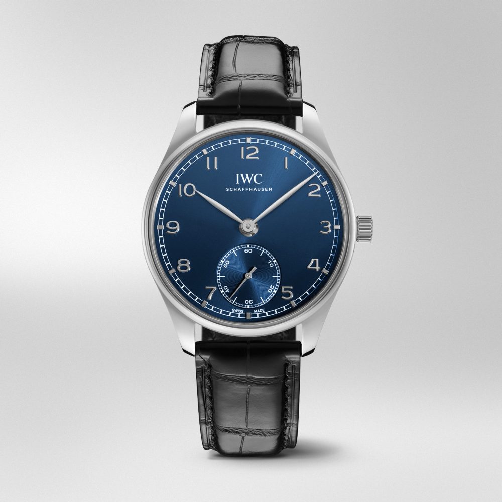 型番:型番:IW358305<br />
ムーヴメント:IWC自社製キャリバー<br />
ケース径:40.4mm<br />
防水:3気圧防水<br />
<br />
価格:1,072,500円(税込)<br />
<br />
2020年新作のポルトギーゼ・オートマティック40です。<br />
スモールセコンドの3針モデルとなっています。<br />
<br />
お問い合わせは→http://kobayashi-tokeiten.com/inquiryform/ で大分店にチェックをしてお問い合わせください。