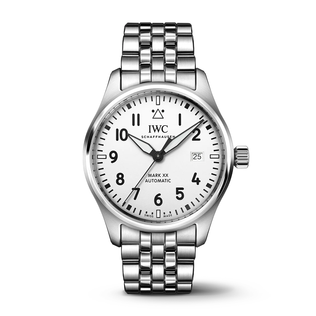 型番:IW328208<br />
ムーヴメント:自動巻きIWC自社製キャリバー<br />
ケース径:40mm<br />
防水:10気圧防水<br />
<br />
価格:1,001,000円(税込)<br />
<br />
シンプルを極めた美しさを持つ「マーク XX」<br />
パイロット・ウォッチのデザインと技術的な機能性を精選し、純粋な形で表現したタイムピース。このモデルは、伝説的な「マーク 11」の後継にあたります。<br />
<br />
「マーク XX」のケース径は40mmで、堅牢かつ耐食性に優れたステンレススティール製を採用。<br />
ホワイトの文字盤にブラックの針が配されたシンプルで高い視認性を確保しています。<br />
文字盤の上では、ブラックの数字とインデックス、そして12時位置のトライアングル・インデックスが明瞭なコントラストを成し、夜光塗料を施したディテールがどんな環境でも視認性を約束します。<br />
また、自動巻き機構を備えるIWC自社製キャリバー32111が正確に時を刻み、120時間のパワーリザーブを蓄えるのも魅力的な1つ。<br />
フロントガラスは特にしっかりと取り付けられているため、急激な気圧変化の際にもケースから外れることがありません。「パイロット・ウォッチ・マーク XX」は10気圧防水で、5連リンクのステンレススティール製ブレスレットは 「EasX-CHANGE®」システムを採用。特別な工具を使わずに、簡単に別のストラップやブレスレットと交換が可能です。