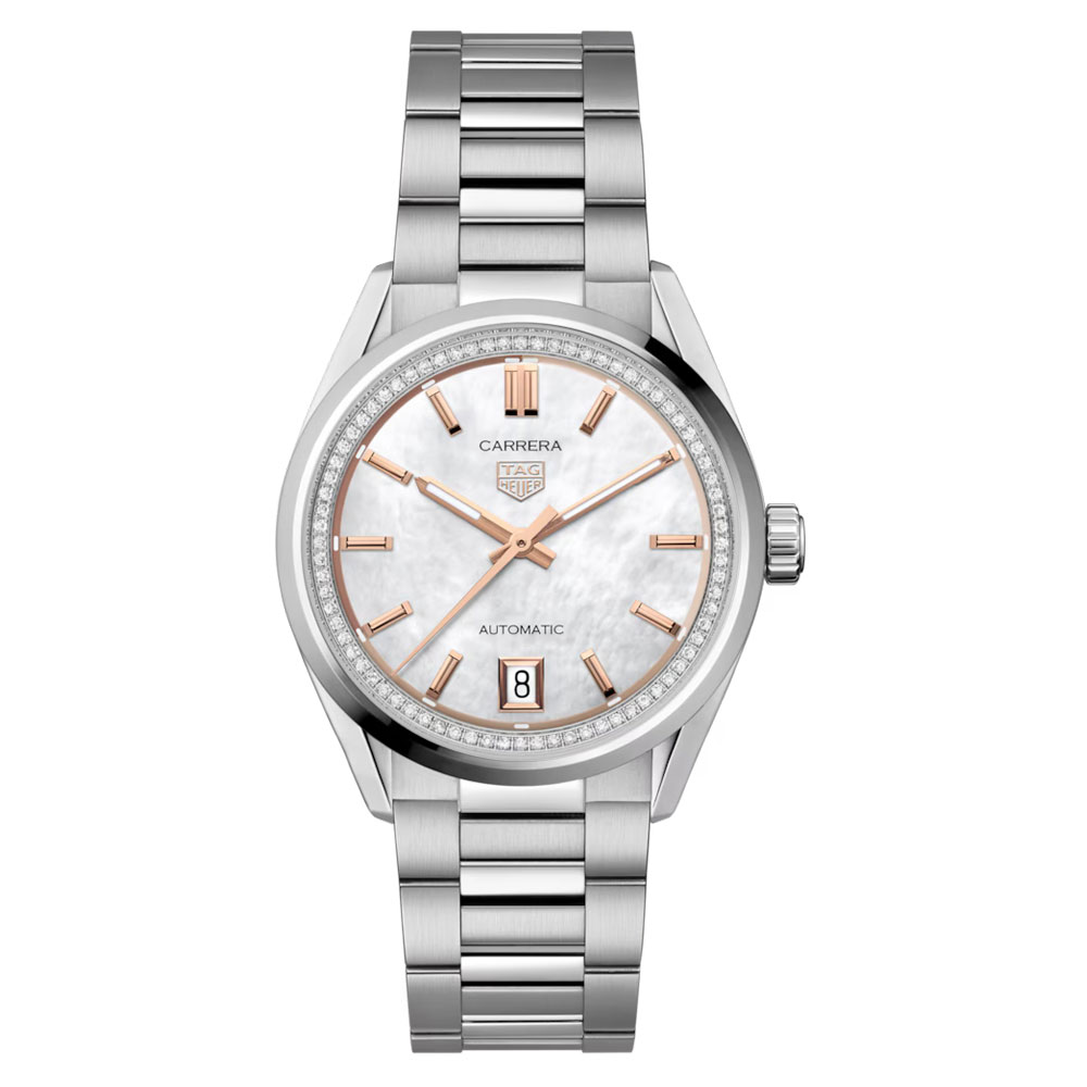 型番:型番:WBN231C.BA0001<br />
ムーヴメント:自動巻き<br />
ケース径:36mm<br />
防水:50m<br />
<br />
価格:693,000円(税込)<br />
<br />
エレガントな雰囲気を印象付ける「タグ・ホイヤー カレラ デイト」<br />
直径36mmのケースに、ホワイトマザー オブ パールのダイヤルと、76個のダイヤモンドが贅沢にセットされたラグジュアリーウォッチとなっております☆<br />
<br />
18K 5N ローズゴールドプレートのインデックスと針が、洗練された上品なタッチを感じさせ、ジュエリーとも合わせやすい1本です。<br />
サテン&ポリッシュ仕上げステンレススティール製ケースの裏側のサファイアケースバックからは、約56時間のパワーリザーブを保つキャリバー7自動巻ムーブメントを見ることができます。<br />
<br />
サテン&ポリッシュ仕上げのステンレススティール製H型ブレスレットは、手首にしなやかに馴染み、快適な着け心地を実現します◎