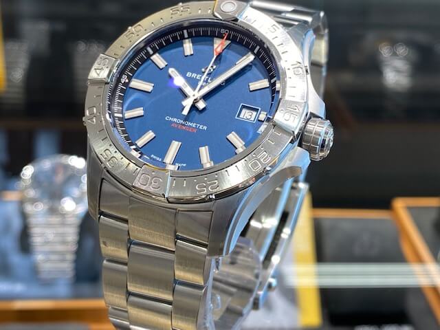 ブライトリング(BREITLING) アベンジャー オートマチック 42