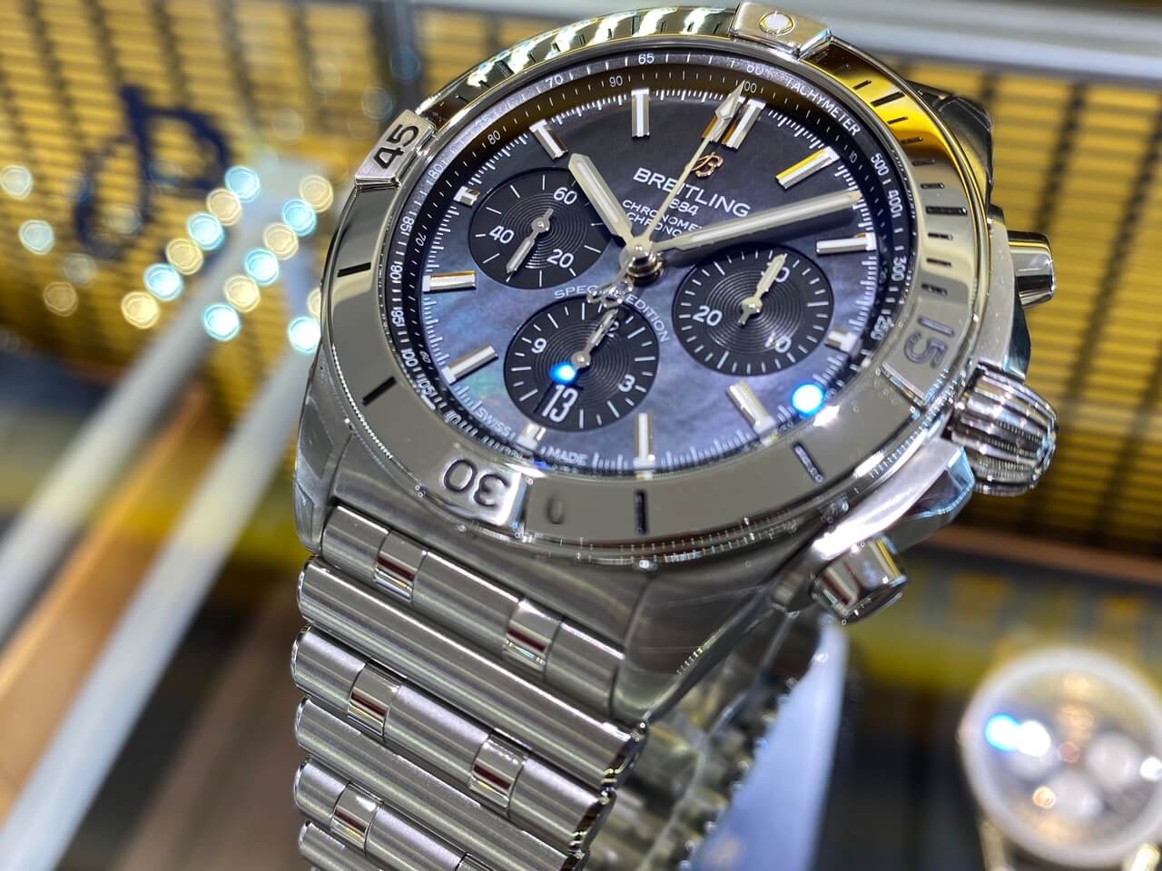 ブライトリング(BREITLING) クロノマット B01 42 ジャパン