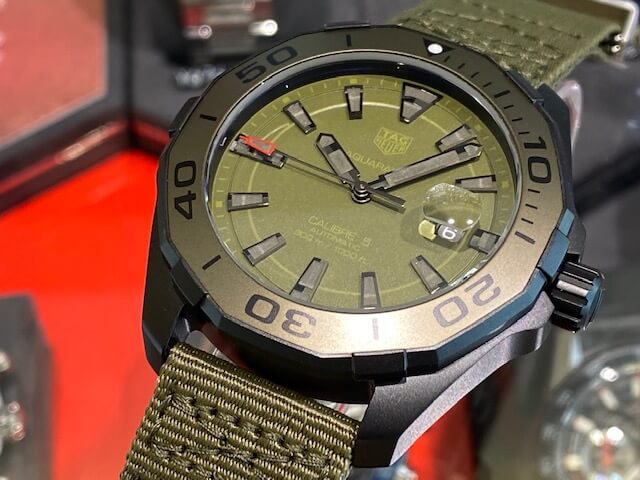 タグ・ホイヤー(TAG Heuer) タグ・ホイヤー アクアレーサー キャリバー 