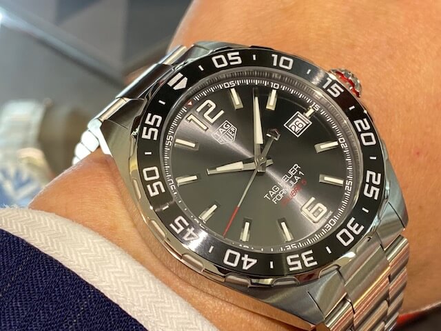 タグ・ホイヤー(TAG Heuer) タグ・ホイヤー フォーミュラ1 キャリバー5 | 精光堂鹿児島店 | ブランド腕時計の正規販売店紹介