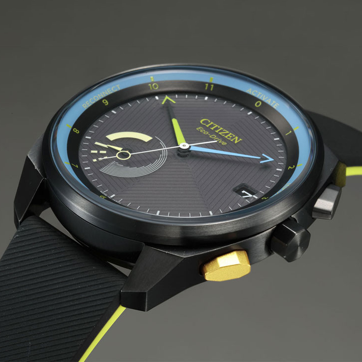 『Eco-Drive Riiiver』は、IoTプラットフォームである『Riiiver』を通じて、自分のライフスタイルや好みに合わせて様々なデバイスやサービスとつながることが可能になる腕時計です。