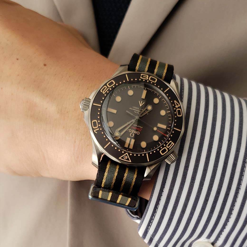 オメガ(OMEGA) シーマスター ダイバー300M コーアクシャル