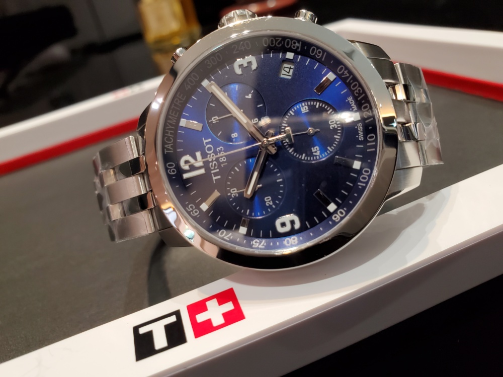 数年前に時計屋で購入しましたTISSOT ティソ PRC200 クロノグラフ