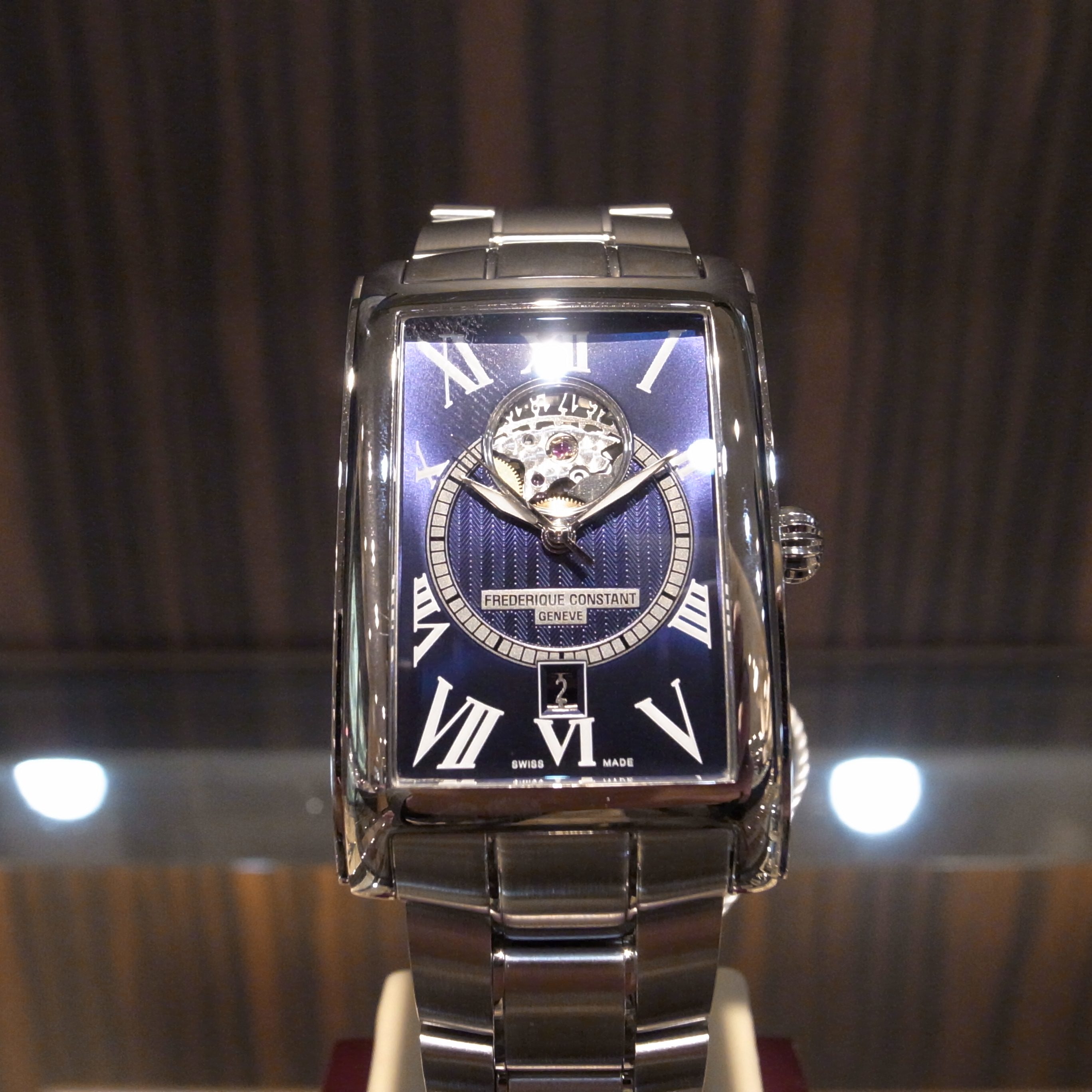 フレデリック・コンスタント(FREDERIQUE CONSTANT) クラシック カレ 