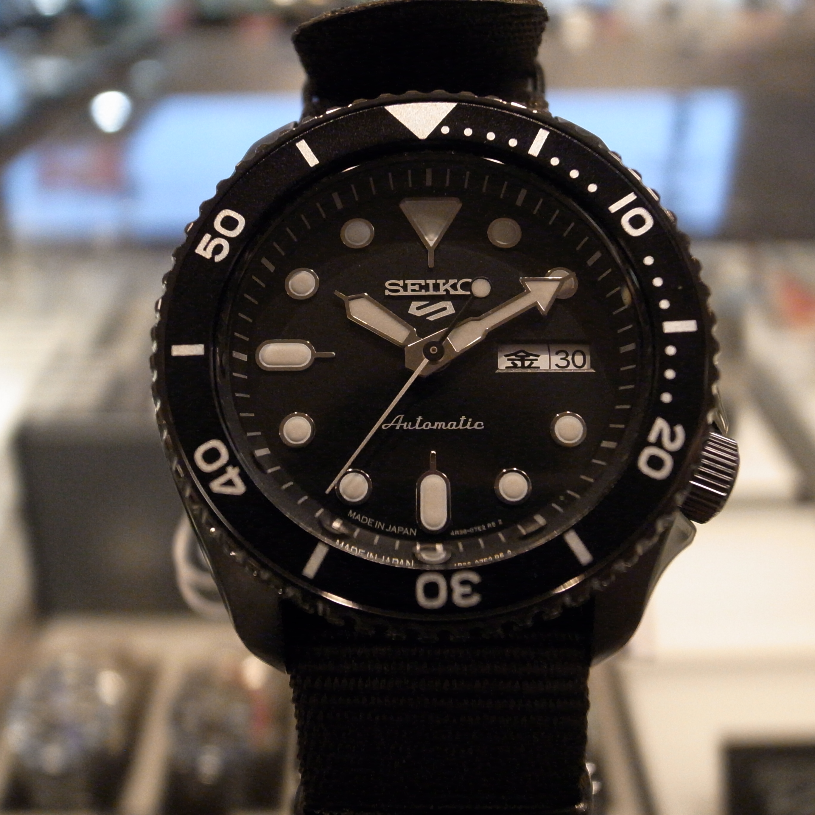 最旬トレンドパンツ SEIKO セイコー 4R36-07G0 SBSA028 スペシャリスト 5スポーツ 3針＋カレンダー
