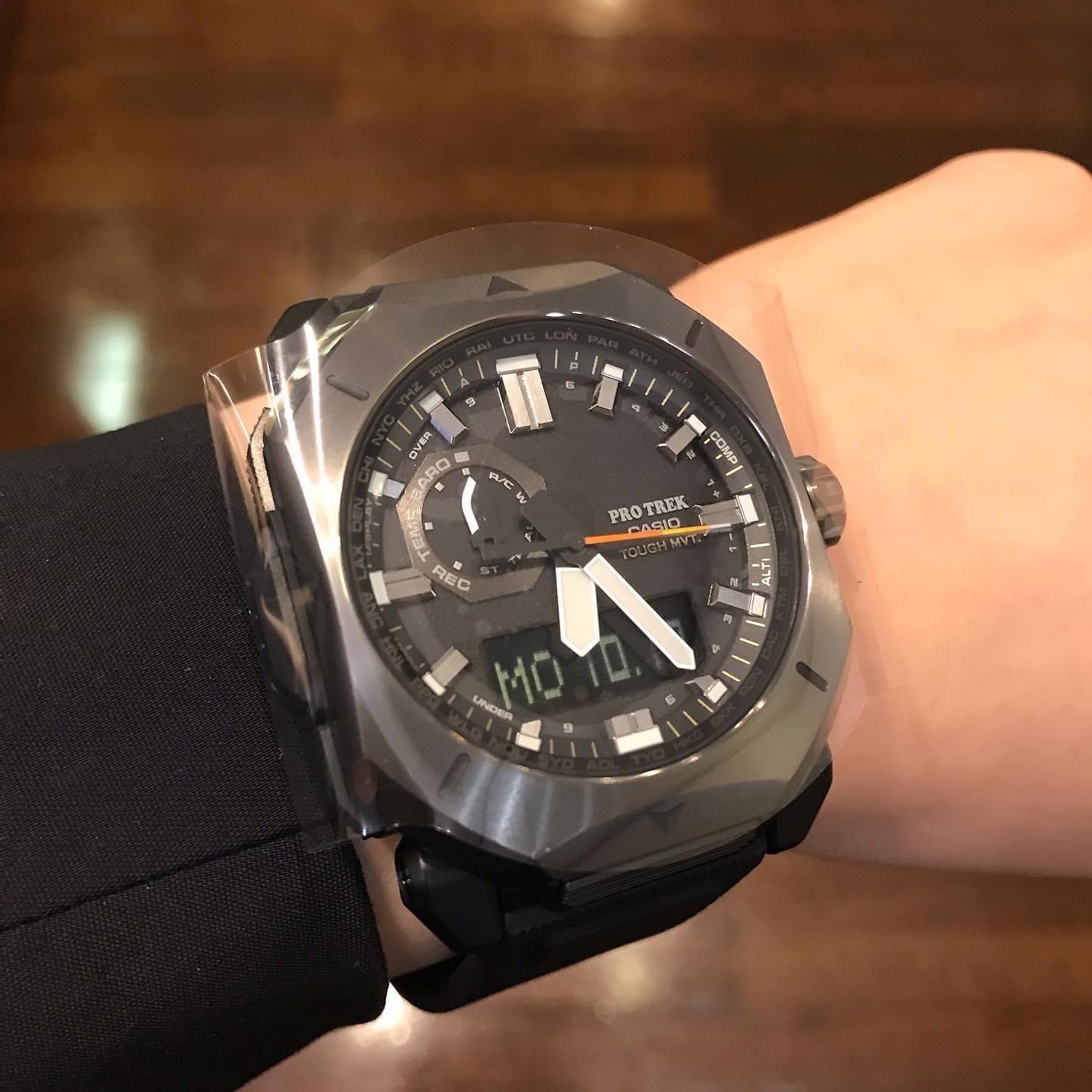 【新品　未装着】腕時計CASIO PROTREK PRW-6900Y-1JF