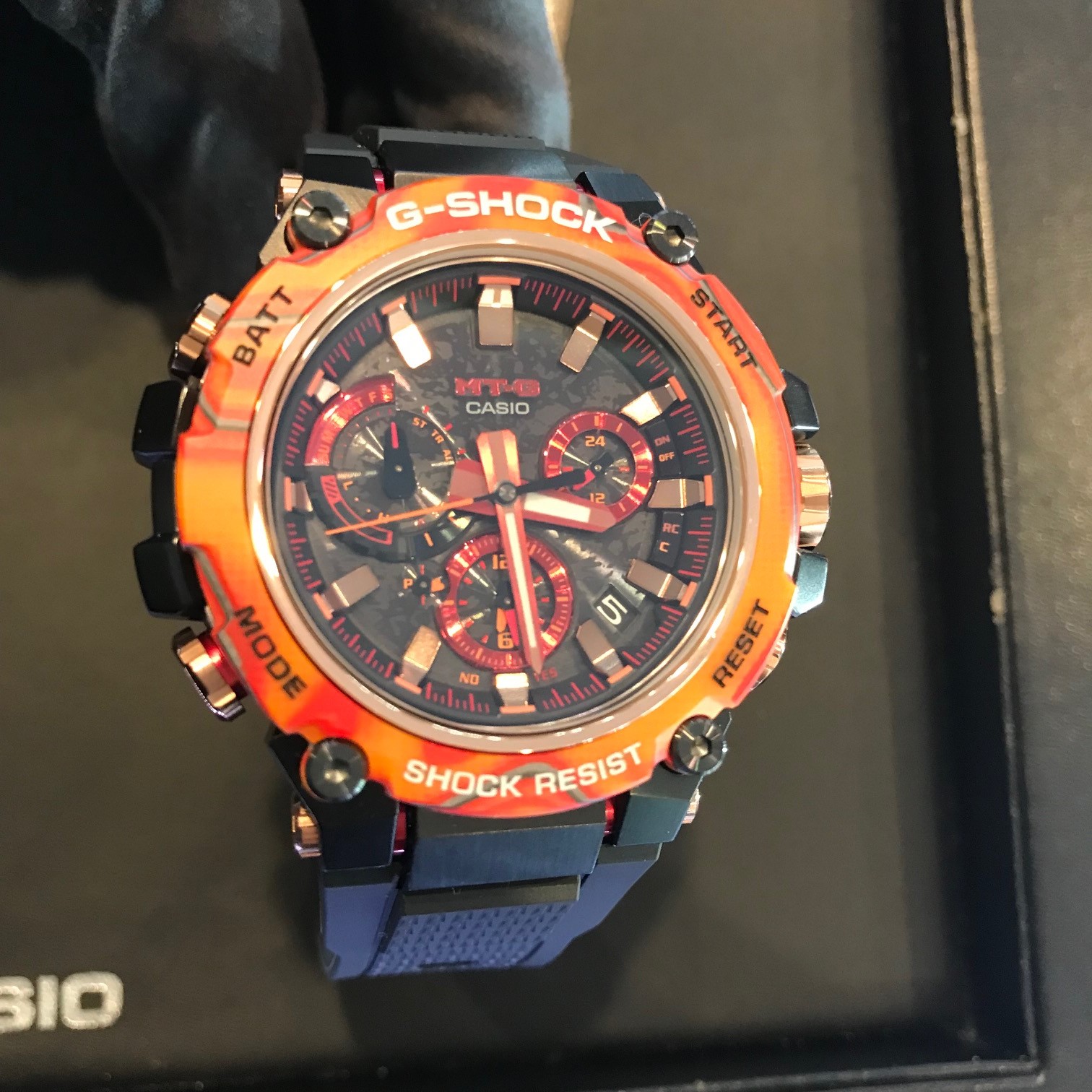 エムティージー(MT-G) 40th Anniversary Flare Red MTG-B3000 Series MTG-B3000FR-1AJR | WING 小松店 | ブランド腕時計の正規販売店紹介サイトGressive/グレッシブ エムティージー(MT-G) 40th Anniversary Flare Red MTG-B3000 Series MTG-B3000FR-1AJR | WING 小松店 | ブランド腕時計の正規販売店紹介サイトGressive/グレッシブ