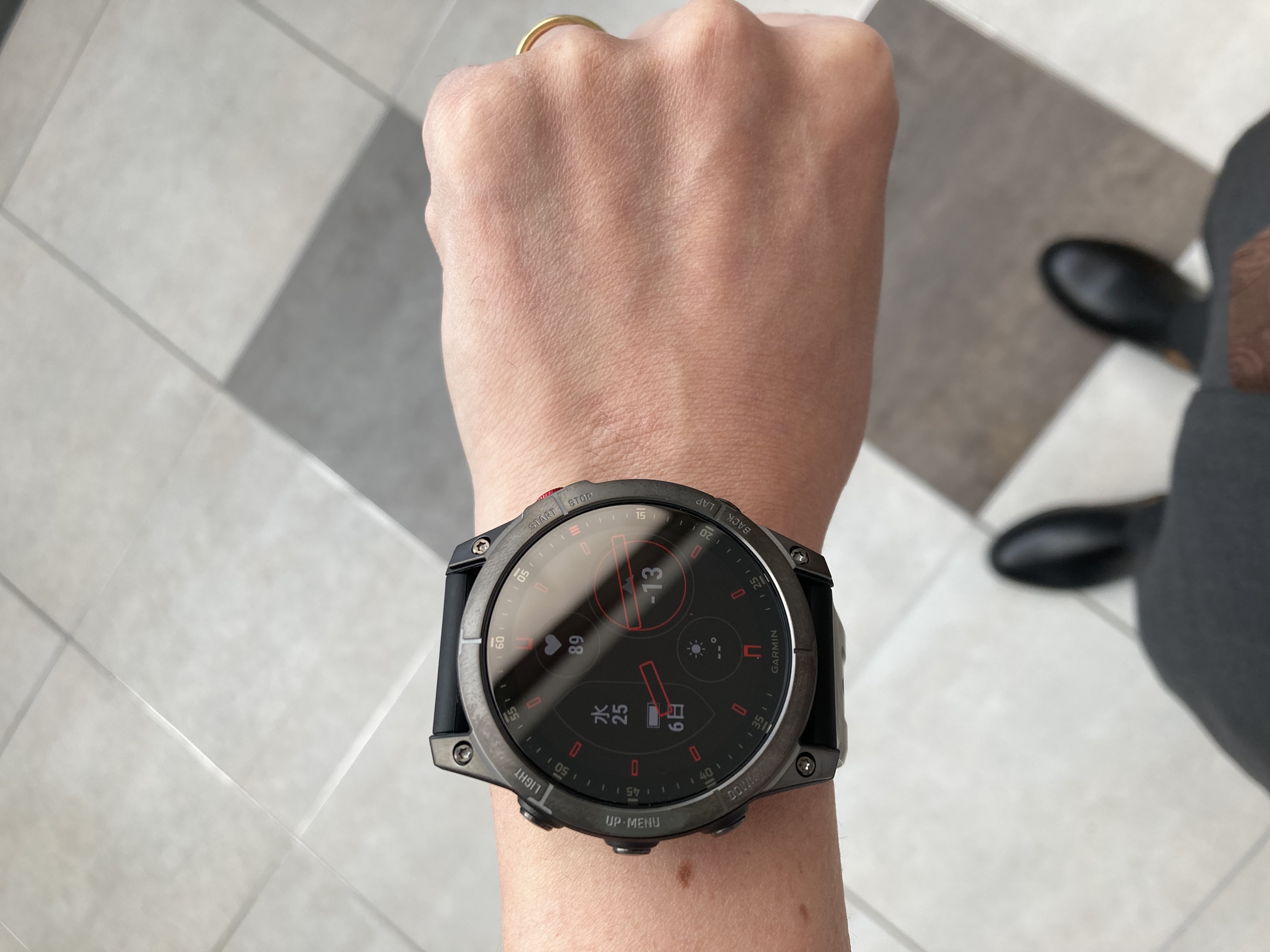 GARMIN EPIX SAPPHIRE CARBON GRAYガーミンエピック