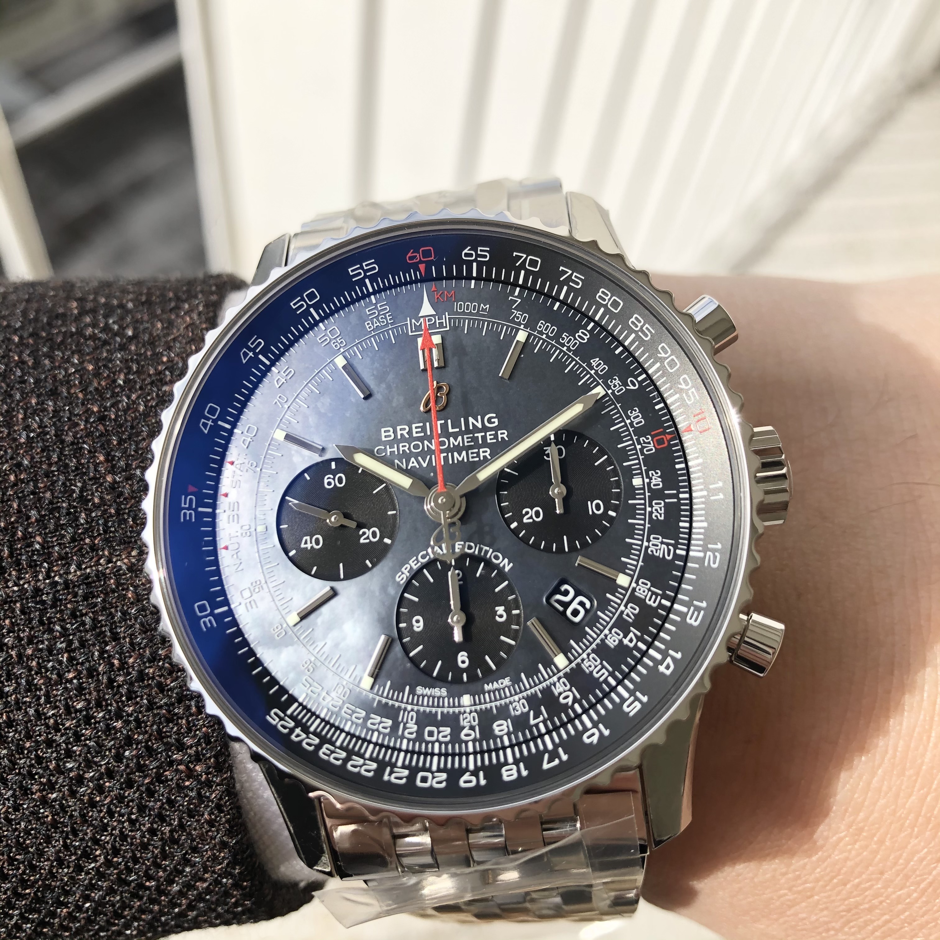 [New] Navitimer 01 Stratos Gray - Page 25 IMG-3065