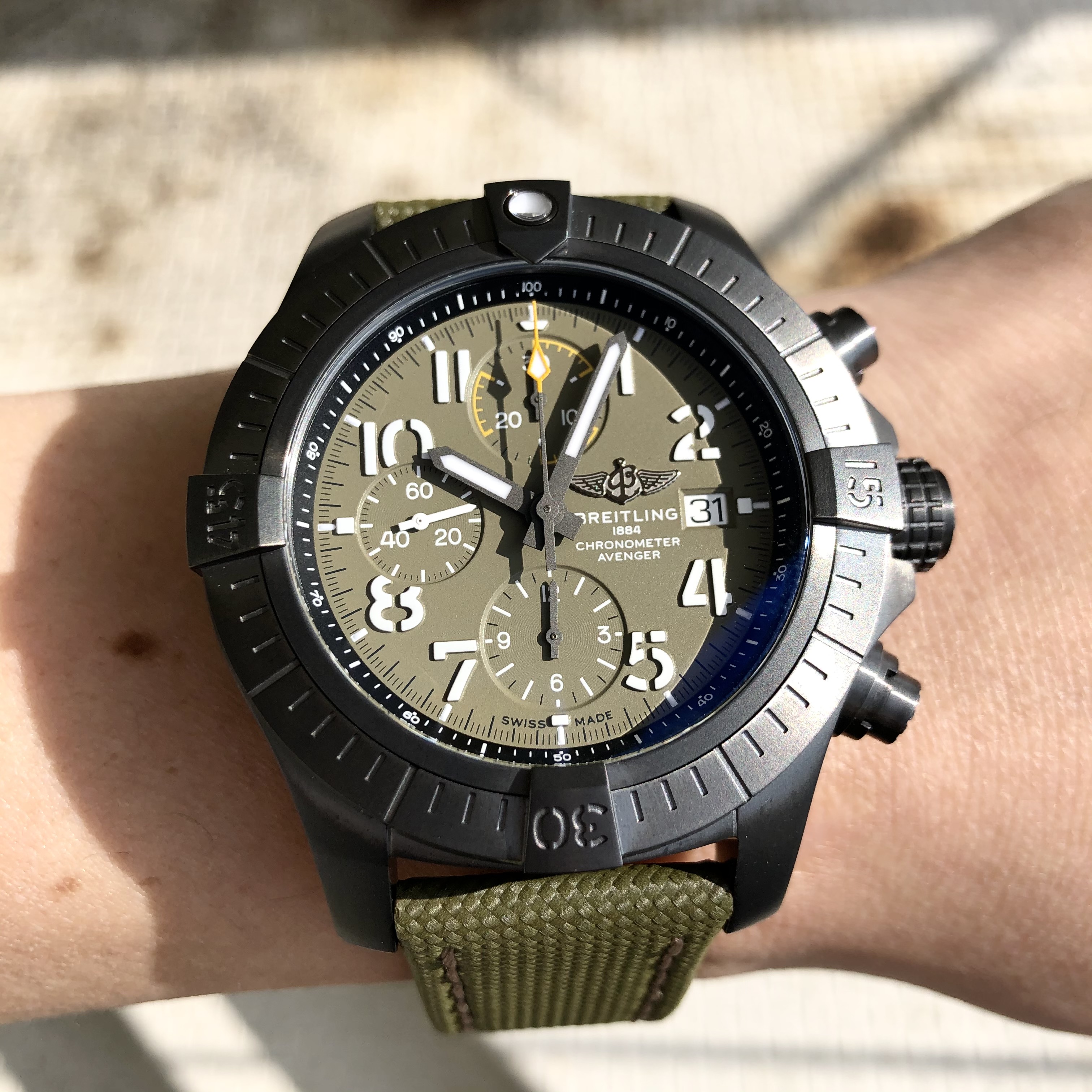 ブライトリング Breitling アベンジャー クロノグラフ 45 ナイトミッション Avenger Chronograph45 Night Mission A M I 名古屋パルコ店 ブランド腕時計の正規販売店紹介サイトgressive グレッシブ