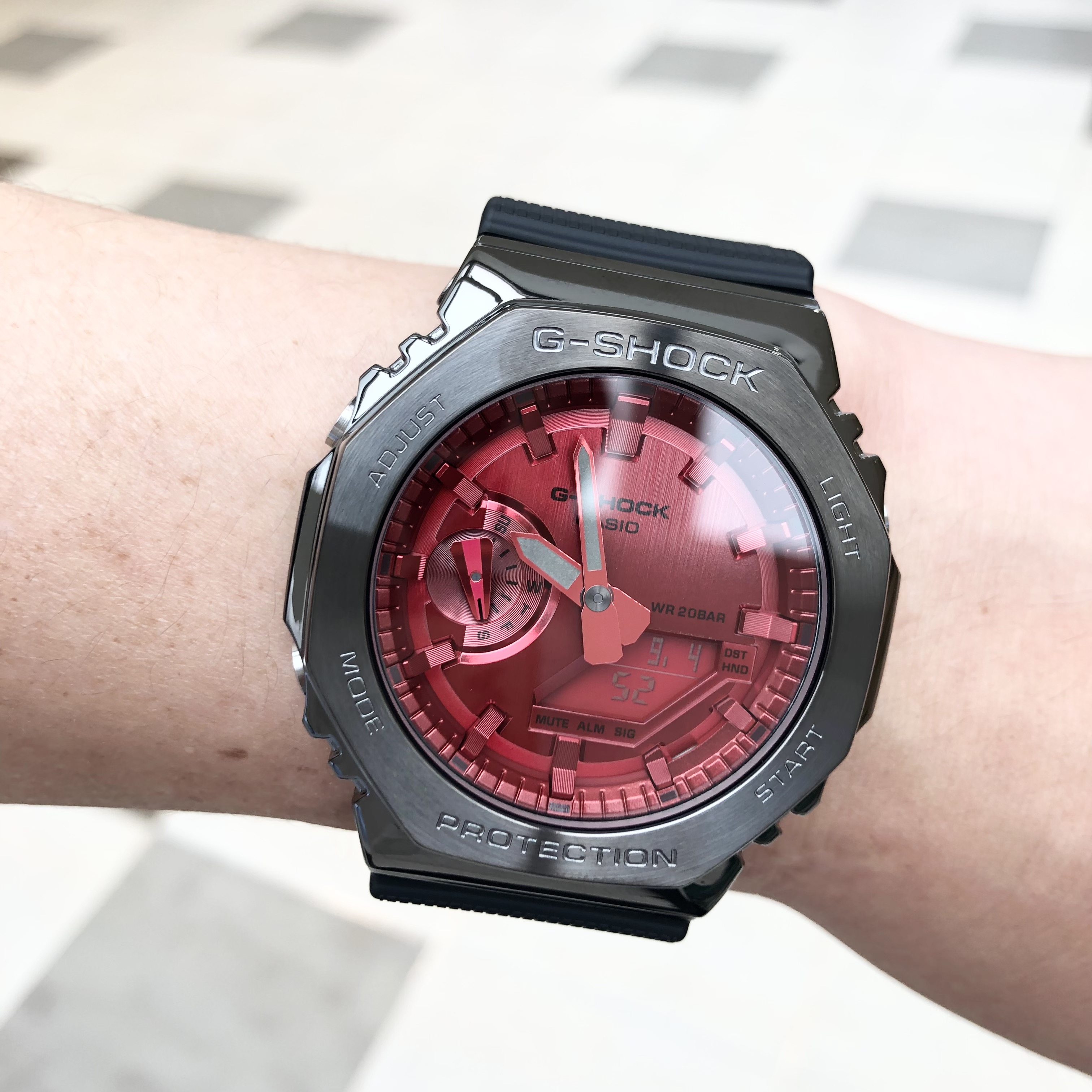 ジーショック メタルカバード GM-2100B-4AJF 時計 腕時計(デジタル) 時計 腕時計(デジタル) 半額購入