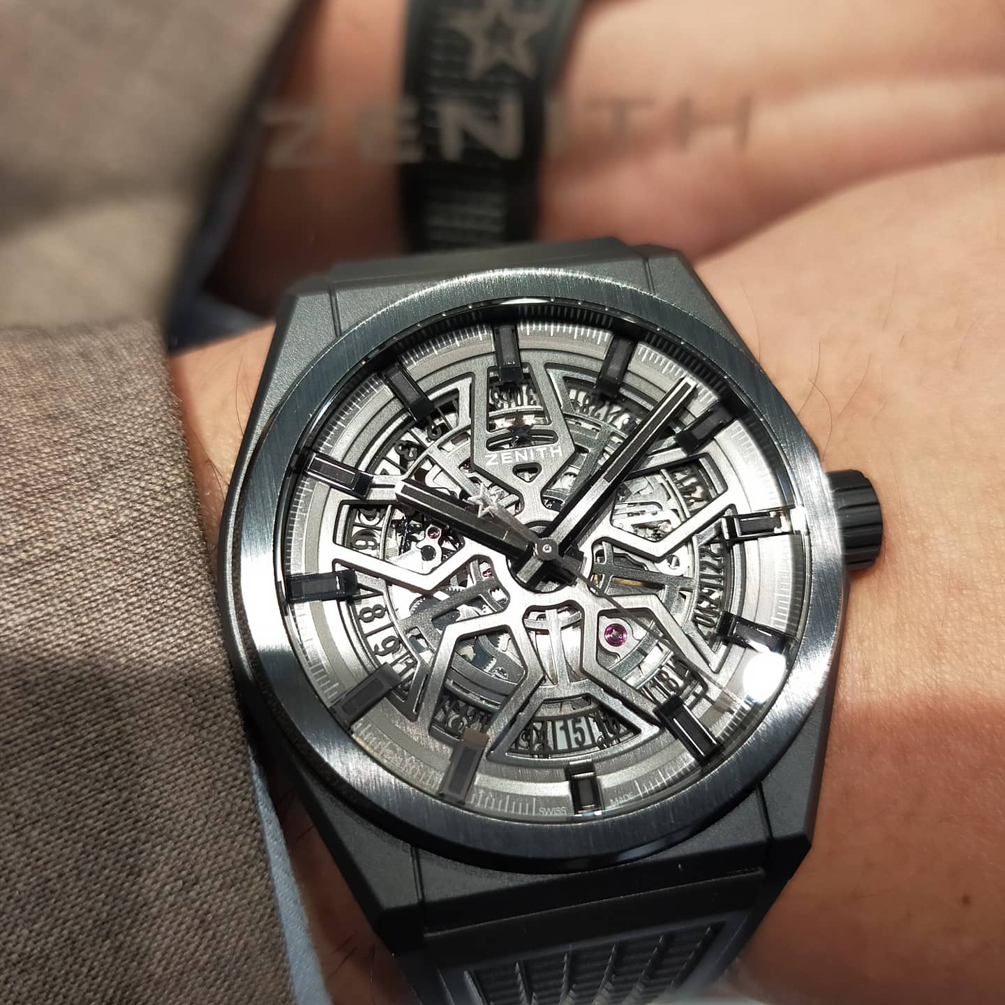 ゼニス(ZENITH) デファイ クラシック DEFY CLASSIC | A.M.I