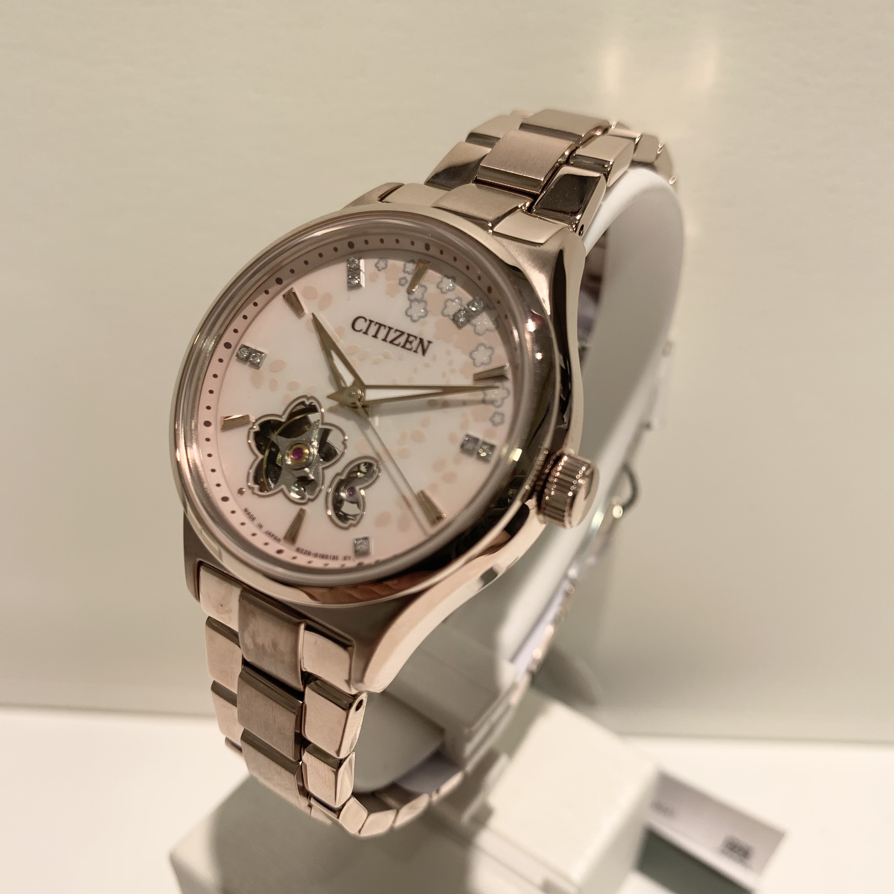 シチズン(CITIZEN) CITIZENコレクションSAKURA | 安心堂静岡本店 south | ブランド腕時計の正規販売店紹介サイト