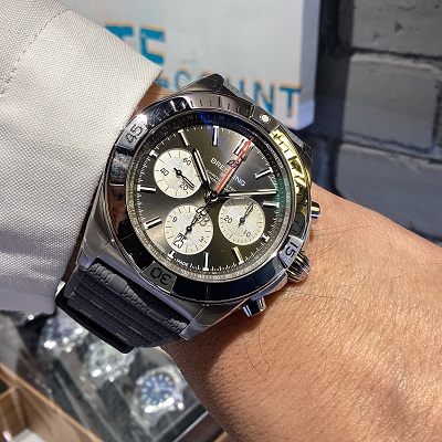 BREITLING　ブライトリング　クロノマット B01 42 ジャパン リミテッド　限定150本