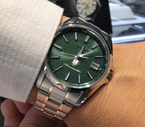 ザ シチズン The Citizen エコ ドライブ 和紙文字板 深碧 Aq4020 54x ブランド腕時計の正規販売店紹介サイトgressive グレッシブ