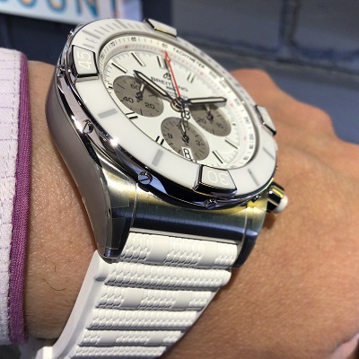 BREITLING　ブライトリングスーパー クロノマット B01 44 ジャパン エディション　日本限定　AB0136A71A1S1