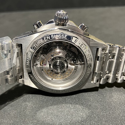 BREITLING　ブライトリング　クロノマット B01 42 ジャパン エディション　AB0134101A1A1　在庫1点レアモデル