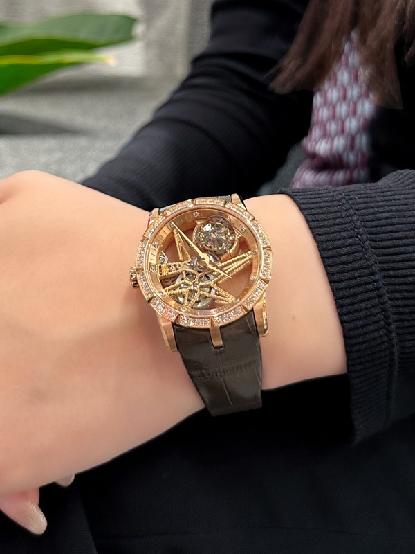 ロジェ・デュブイ(ROGER DUBUIS) エクスカリバー モノトゥール